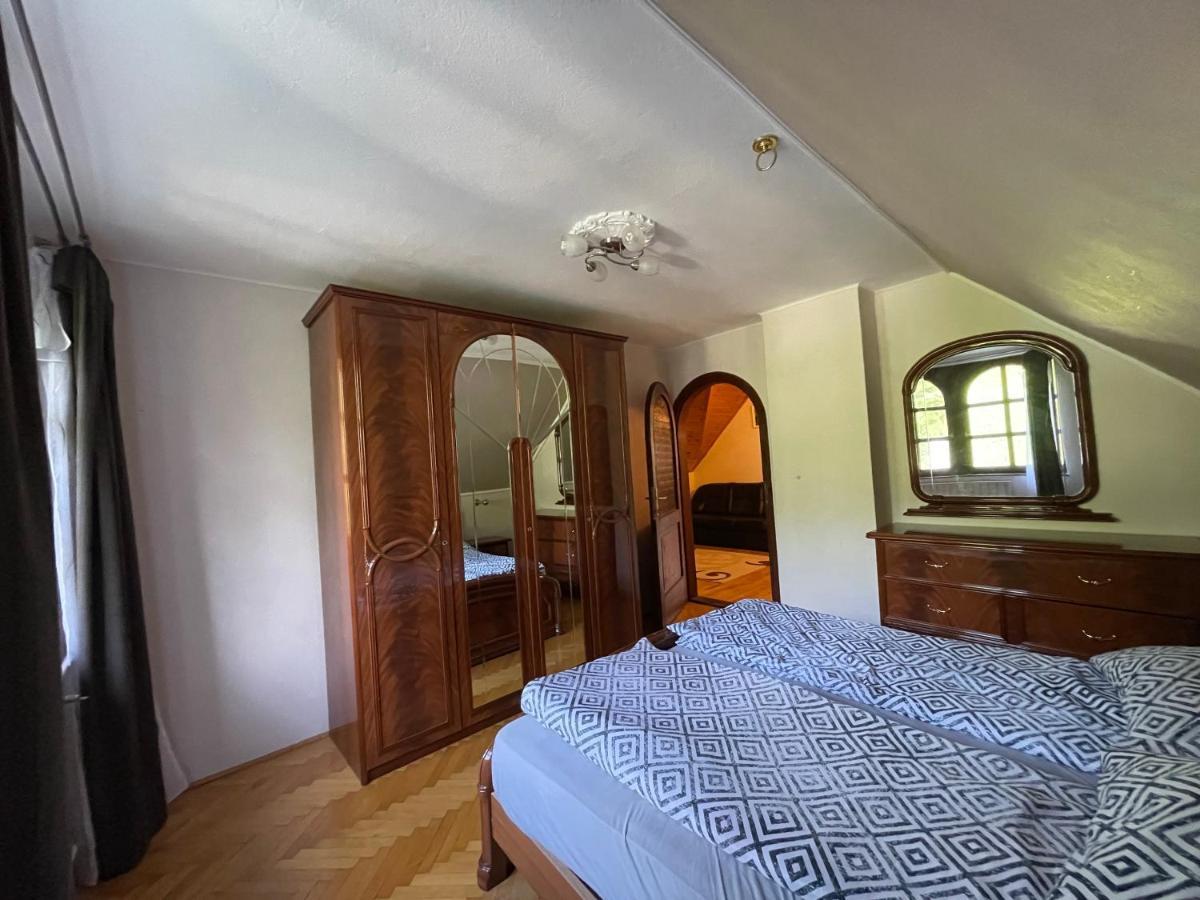 Szimpla Vendeghaz Hotel Mişcolţ Exterior foto
