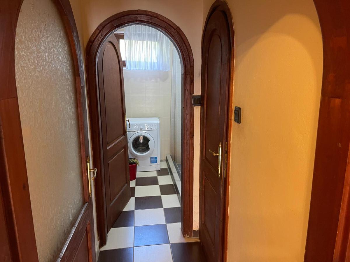 Szimpla Vendeghaz Hotel Mişcolţ Exterior foto